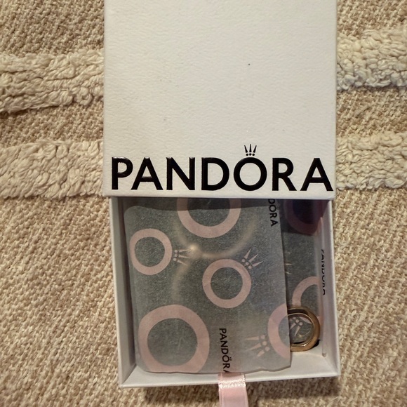 Pandora Silver Keyring Brand New in Box - Picture 4 of 5